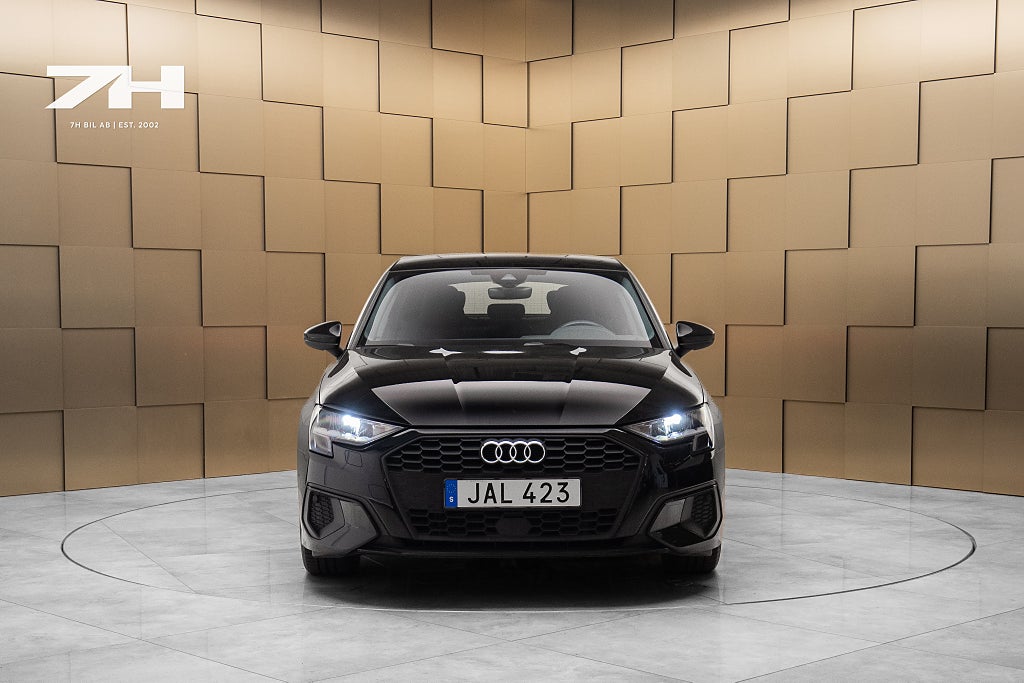 Audi A3 Sportback 35 TFSI / Cockpit Adaptiv-f / CarPlay / MOMS
