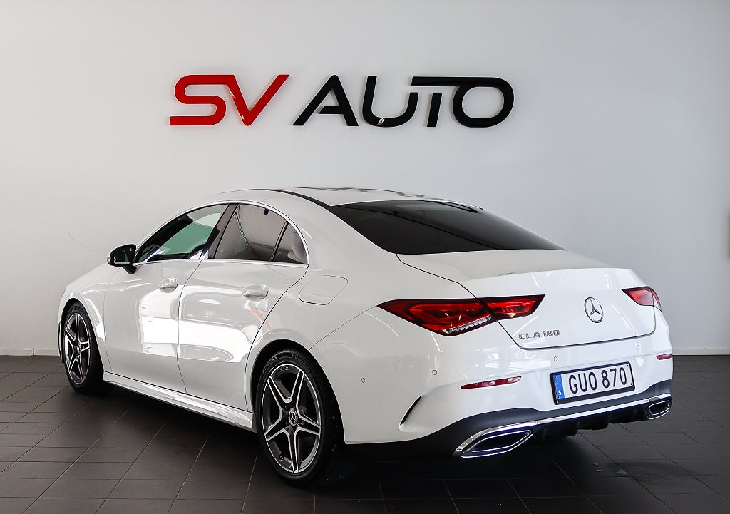 Mercedes-Benz CLA 180 Nyservad AMG Widescreen B-kamera Navi Alcantara