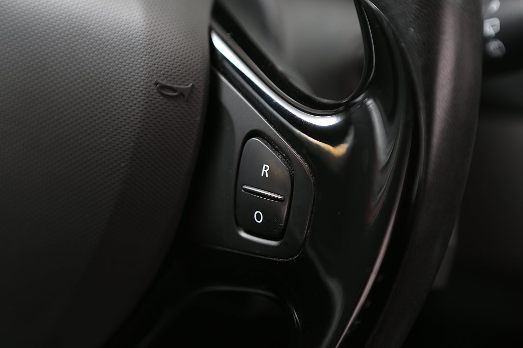 Renault Clio 0,9 TCe 90hk Sport Tourer 1ägare Motorvärmare 2014