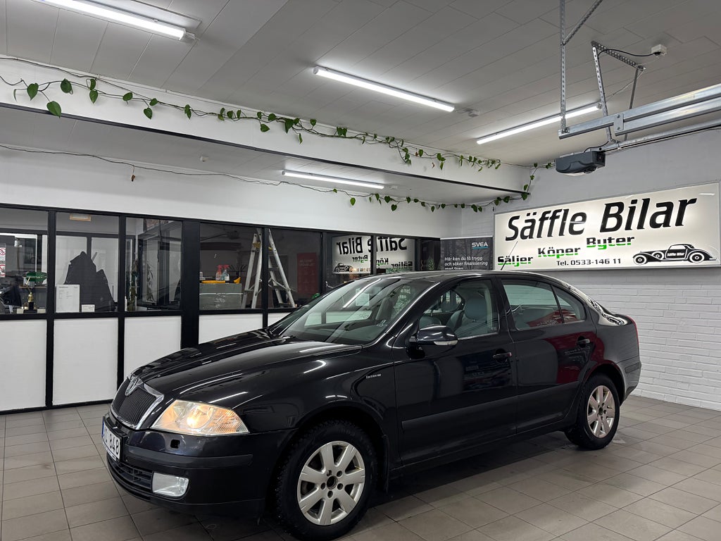 Skoda Octavia 0,95% Ränta 2.0 FSI 150hk|Nybesiktad|Värmare| Euro 4!