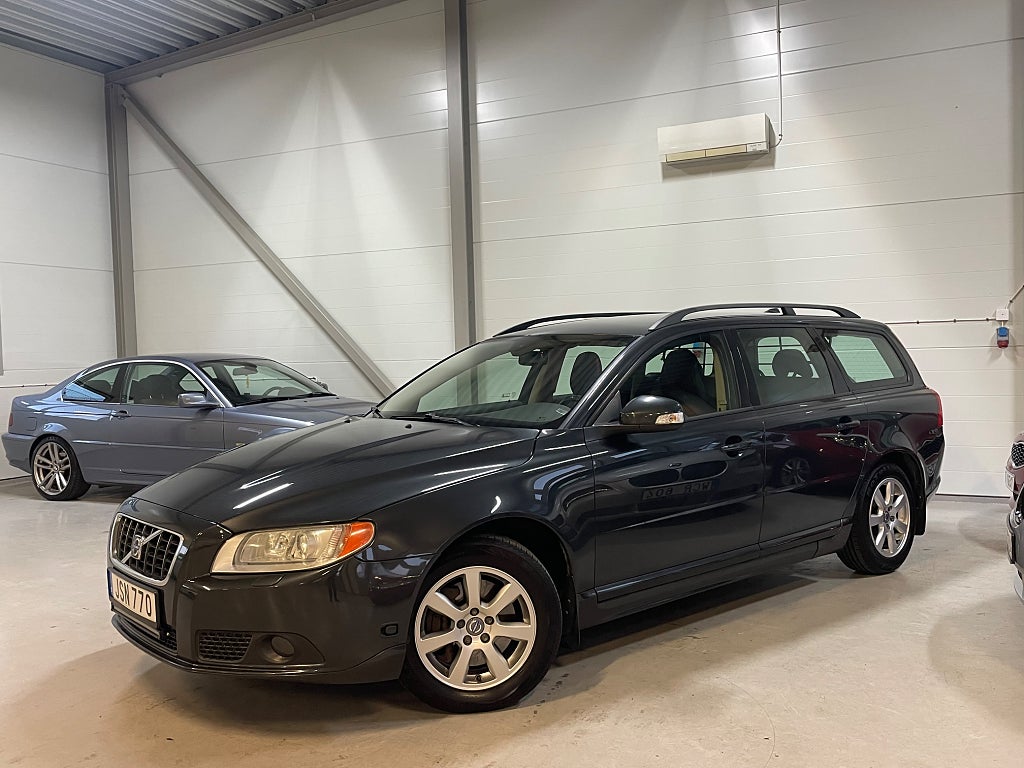Volvo V70 2.5FT 200hk Momentum Ledramp Dragkrok 