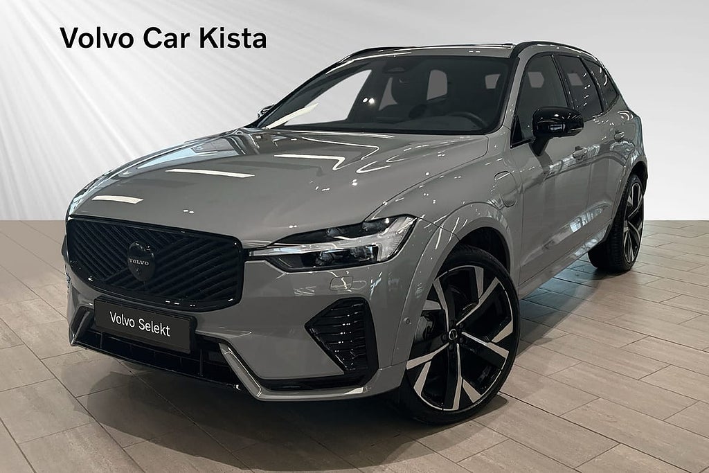 Volvo XC60 T6 Plus Black Nordic Edition Panorama H/K 360Kam