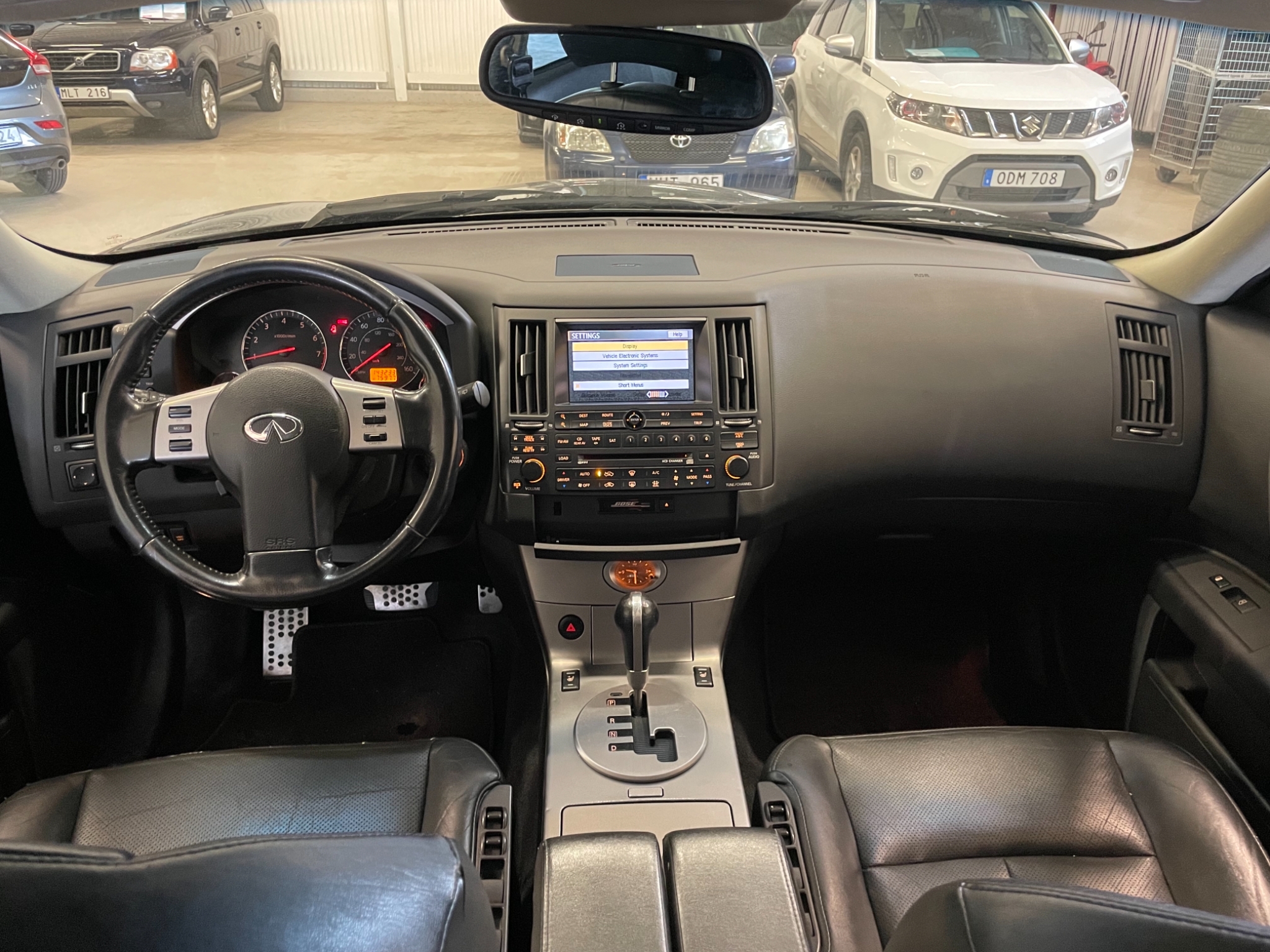 Infiniti FX45 2005, bild 6/30