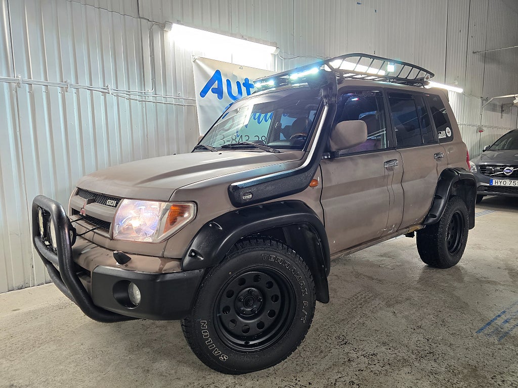 Mitsubishi Pajero Pinin Farina 5-dörrar 2.0 GDI 4WD