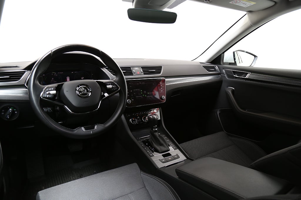 Skoda Superb iV Kombi 1,4 Plug-in Hybrid Style Navi Drag 2022