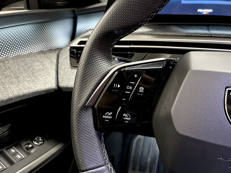 Bild på Peugeot 5008 GT Hybrid 145hk Aut 7-SITS B-KAMERA CARPLAY