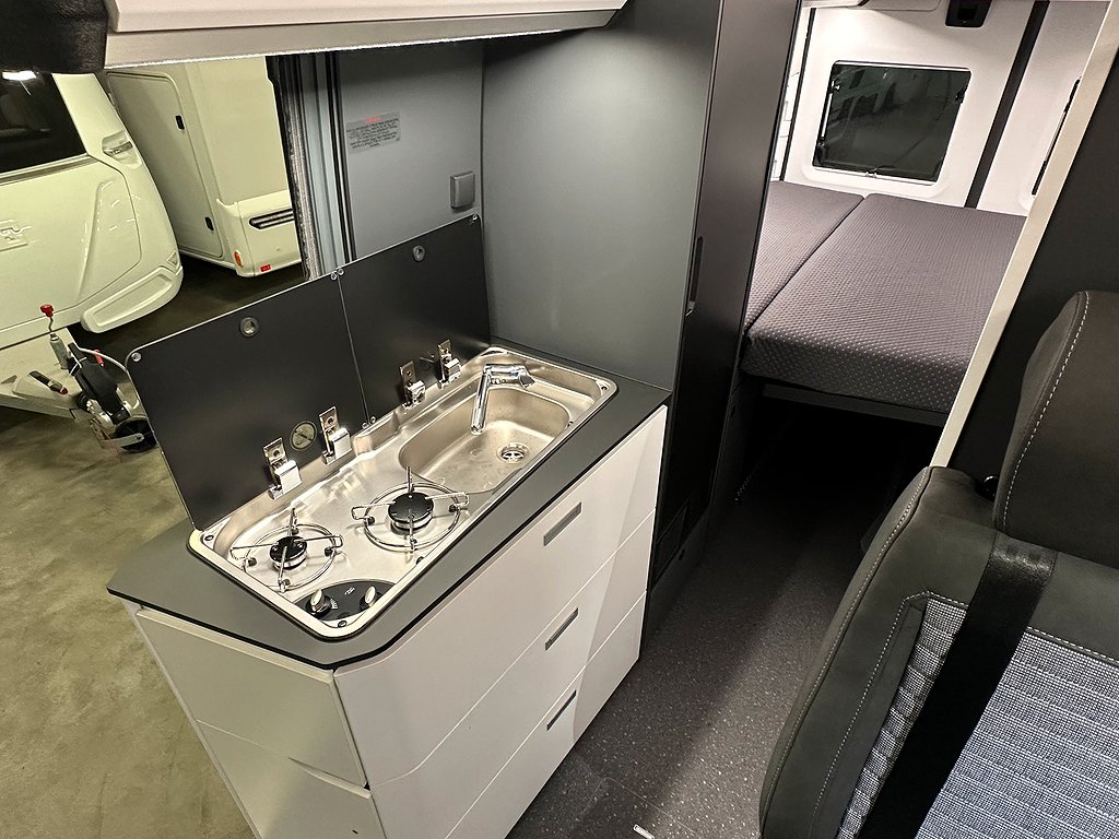 Adria TWIN SUPREME 600 SPB / Aut / Dieselpanna / <6 meter - Adria