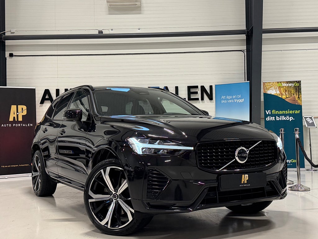 Volvo XC60 B4 AWD R-Design Ultimate Dark / B&W / Dragkrok "21