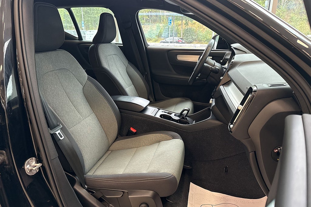 Volvo XC40 B4 Momentum Advanced Pro Edt Kamera/Värmare/Drag