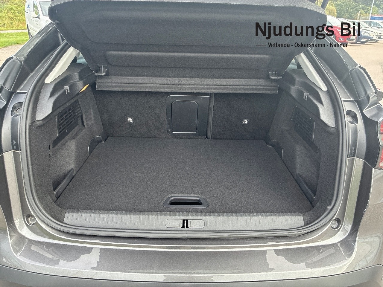 Citroen C4 SHINE 1.5 BlueHDi EAT Euro 6 2021, bild 7/10