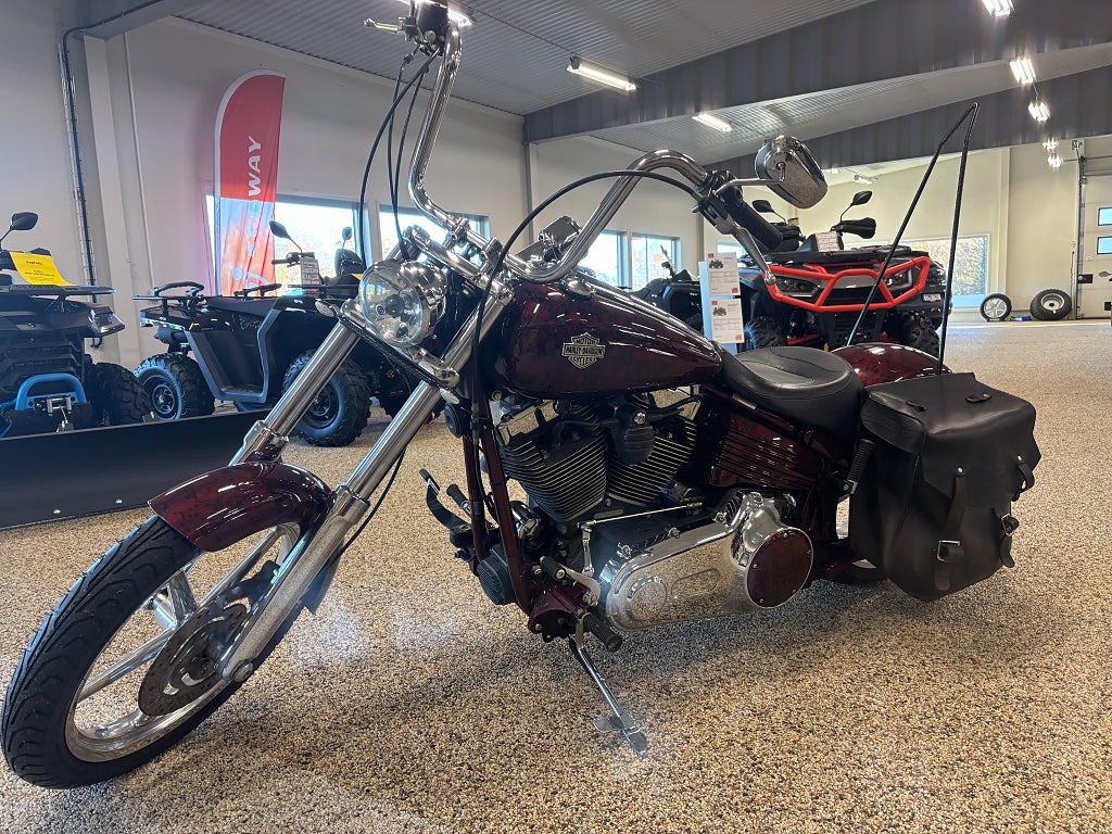 Harley-Davidson Softtail Rocker Custom FXCWC C 1.6 Twin Cam 96B,