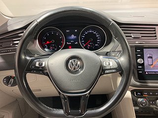SUV Volkswagen Tiguan 12 av 20