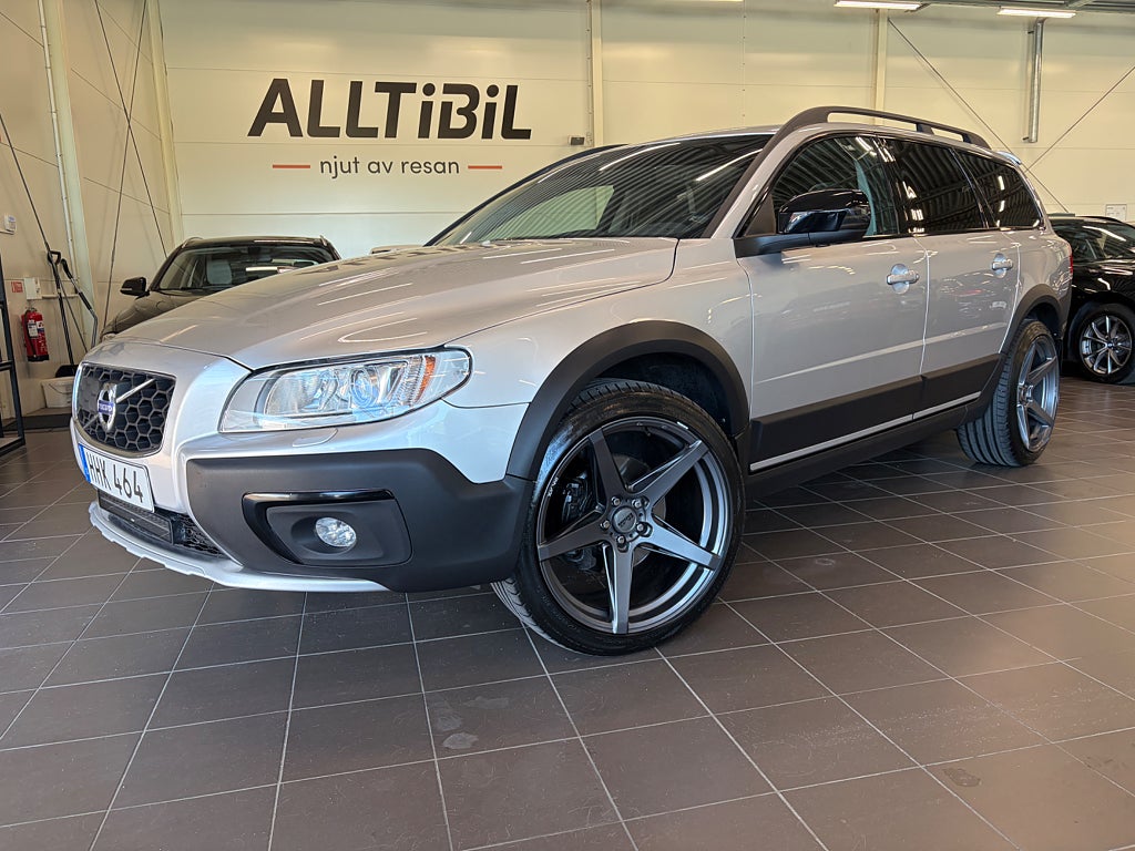Volvo XC70 D4 AWD Geartronic Classic, Momentum Ny kamrem /kamera