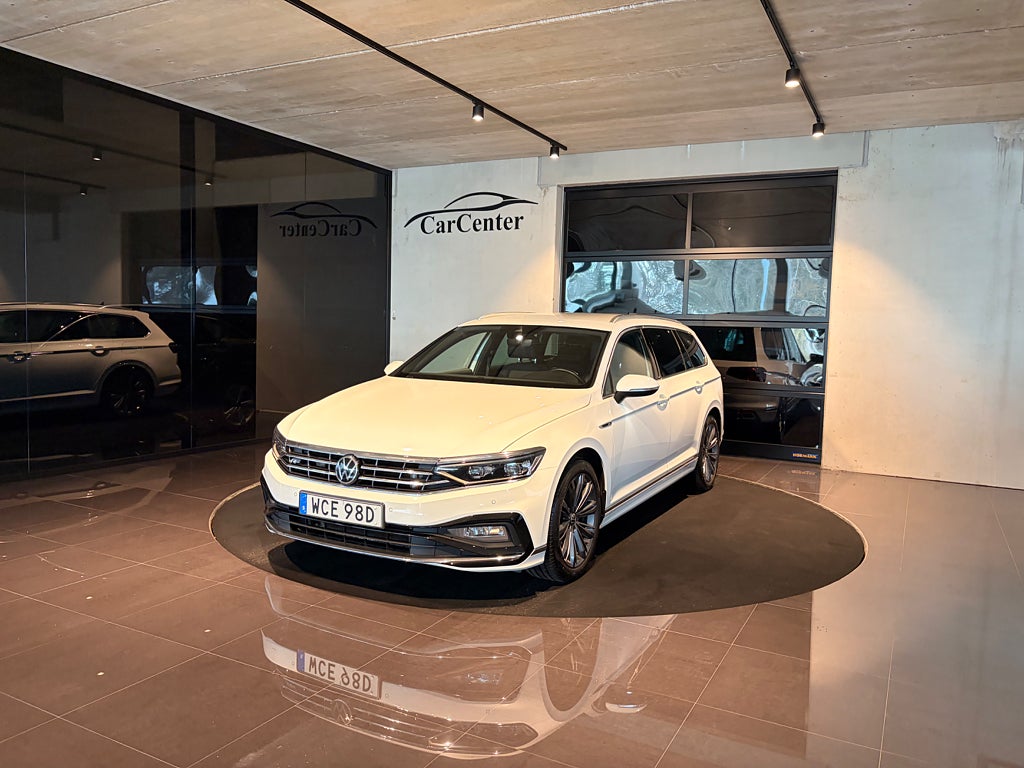Volkswagen Passat 2.0TDI 4Motion | Elegance / GT | R-line | LED | MOMSBIL