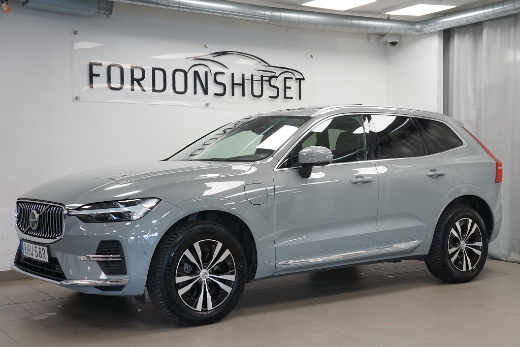 Volvo XC60 RECHARGE T6 350HK AWD CORE EDITION | PANO / VINTERHJUL