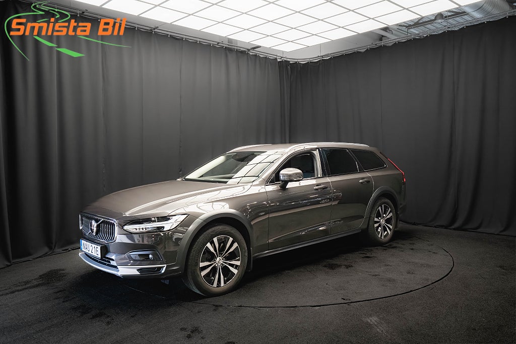 Volvo V90 Cross Country B4 AWD Advanced DRAG D-VÄRM KAMERA ADAPTIV-FART 197hk