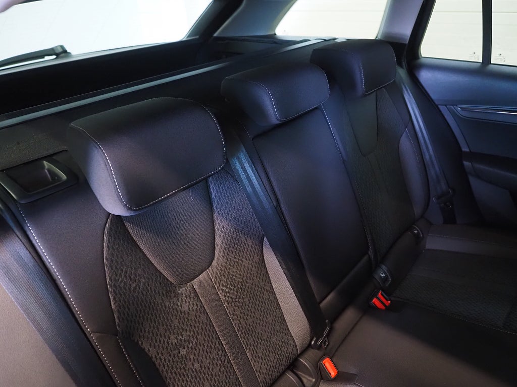 Skoda Octavia iV 204hk DSG PHEV Style | Drag | Backkamera | Värmare | 2022