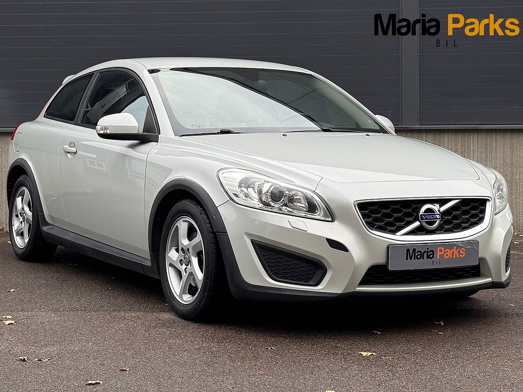 Volvo C30 D2 Kinetic Nybes Drag SoV Kamrem bytt Få ägare