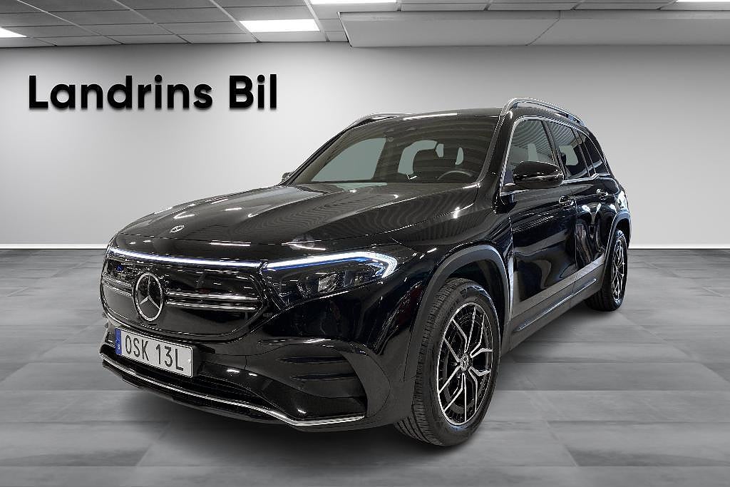 Mercedes-Benz EQB 300 4MATIC AMG / Moms 