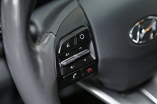 Halvkombi Hyundai IONIQ 13 av 22