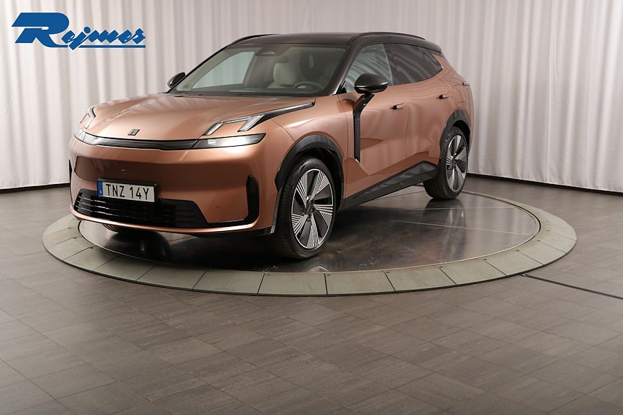 Lynk & Co 08 More PHEV
