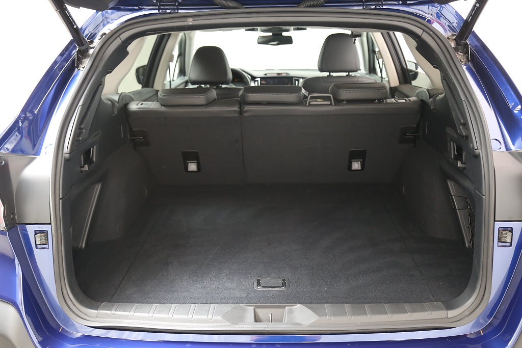 Subaru Outback 2.5 4WD XFuel Limited| Låg skatt 965kr/år |serviceavtal 2024