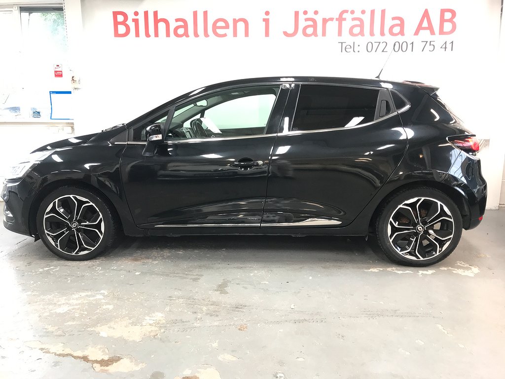 Renault Clio 1.2 TCe EDC Euro 6 lågmil bes ny servad 118 hk