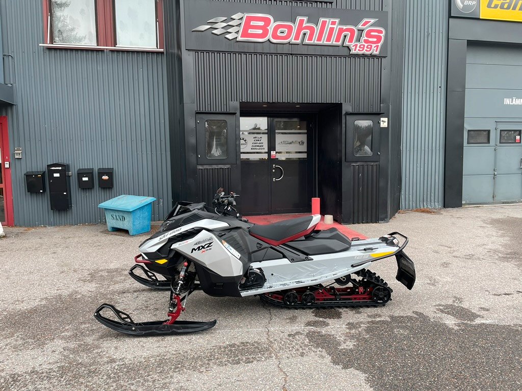 Ski-Doo MXZ XRS 600R E-TEC -24 *Sista chansen Kampanj* 