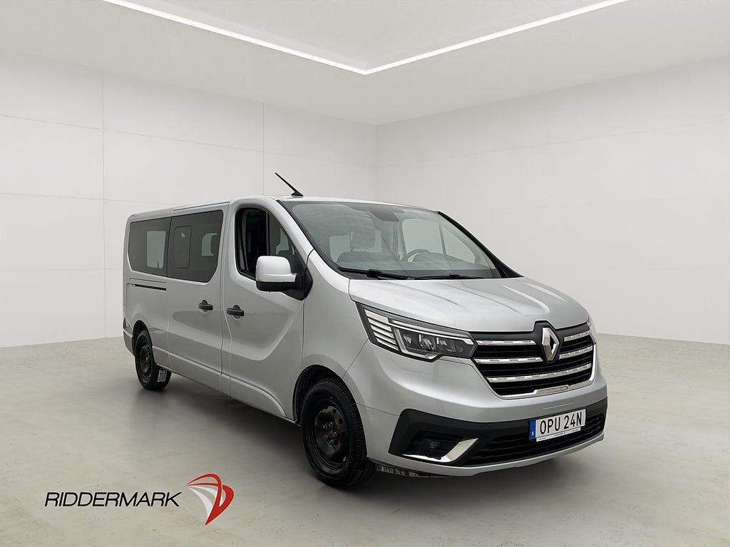 Renault Trafic Passenger Lång 150hk PDC 9-Sits CARPLAY Moms