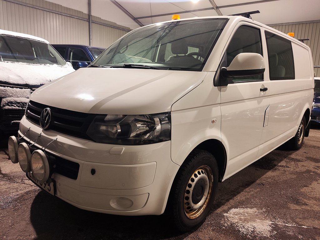 Volkswagen Transporter Kombi T32 2.0 TDI 140hk 4Motion *Moms