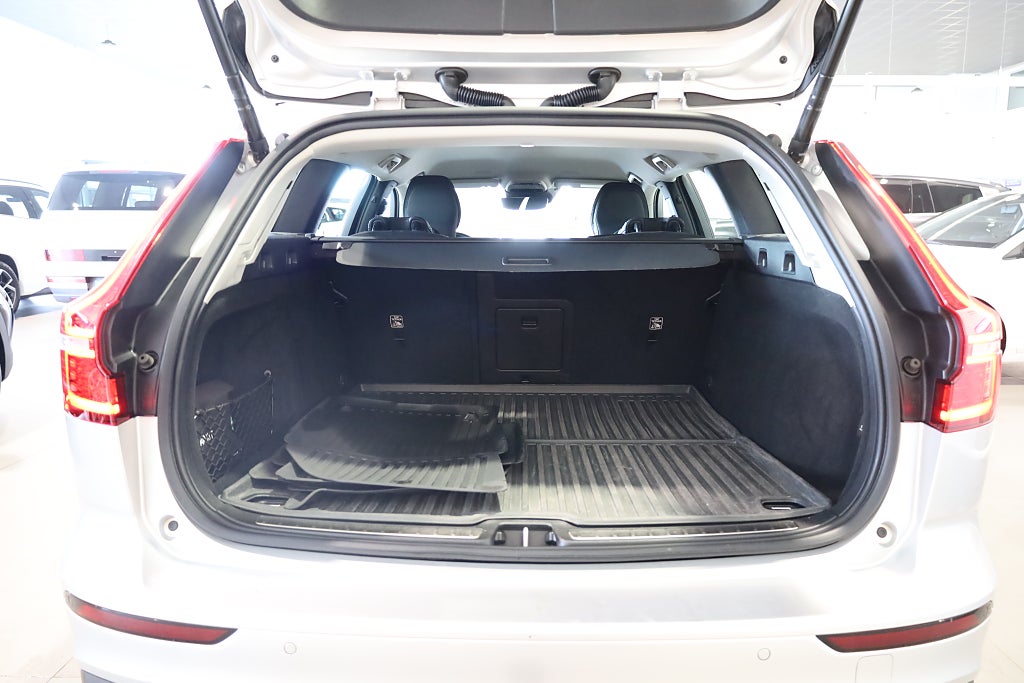 Volvo V60 D4 AUT Momentum Advanced SE II Drag Navi VOC Moms 2021