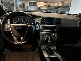 Volvo V60 D5 Plug-in Hybrid AWD Momentum 231hk VoC/Drag/Psens