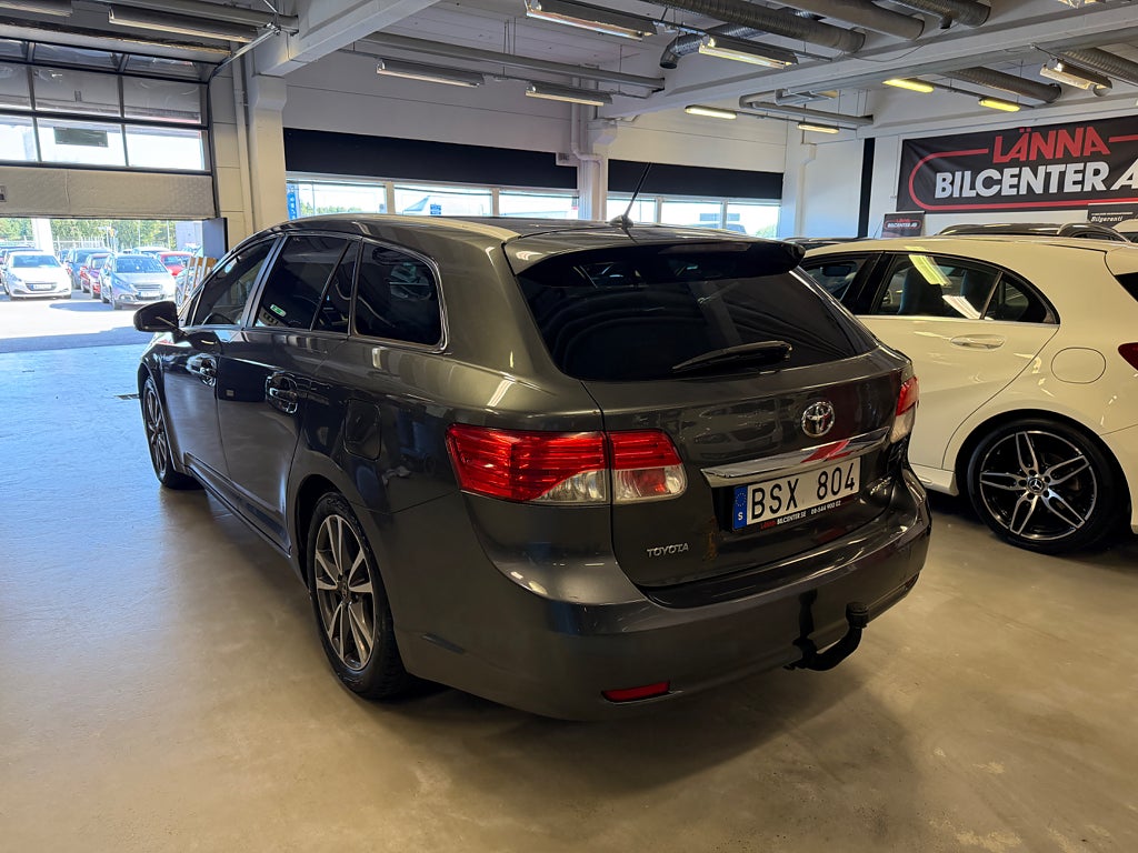 Toyota Avensis 2013 - miniatyr 7