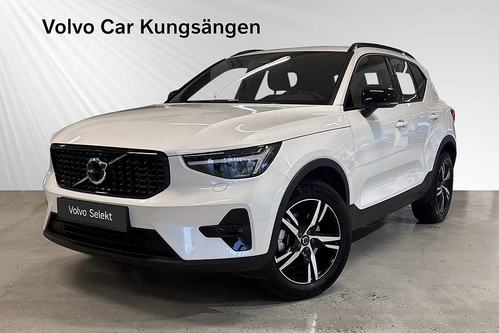 Volvo XC40 B4 FWD Bensin Plus Dark Selekt