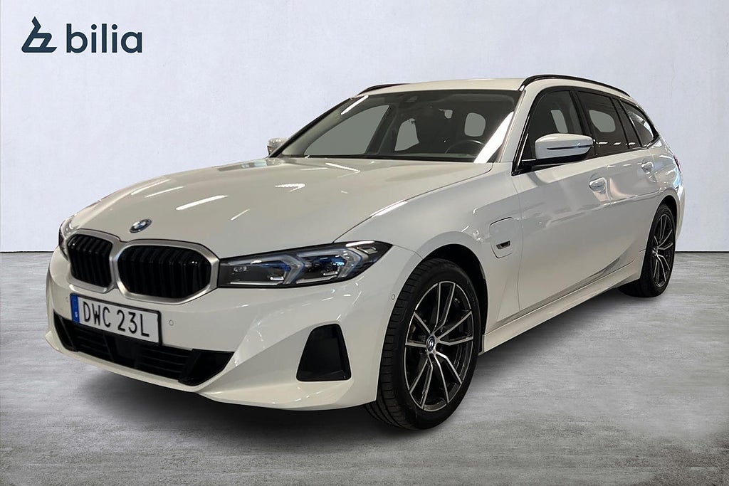 BMW 330e xDrive Touring | Aktiv farthållare | Backkamera | 18"