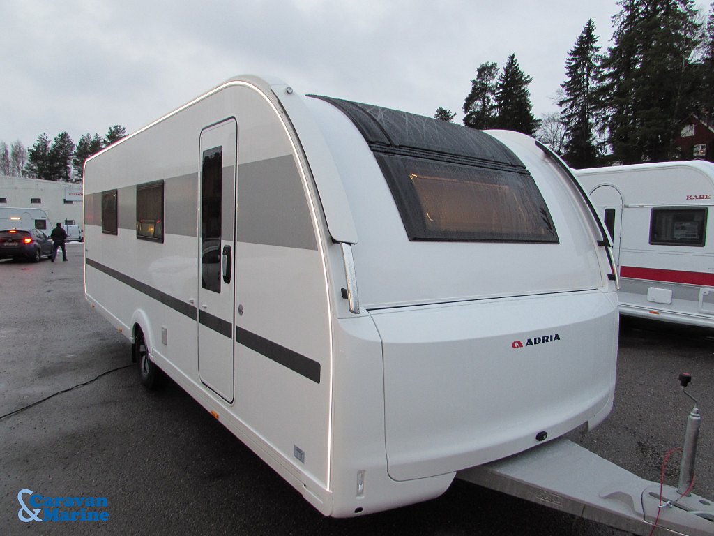 Adria Alpina 663 HT Queenbed Fabriksny *Ränta 3,95%*