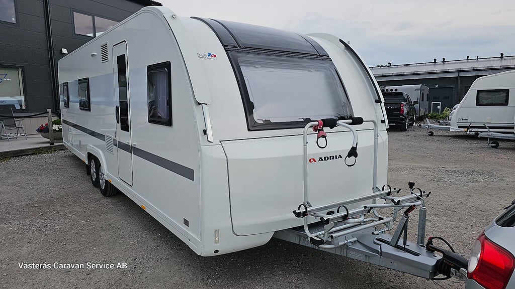 Adria ADORA 753 UK Barnkammarvagn / Pluspaket Alde