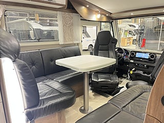 Husbil-integrerad Frankia PLATIN 12 av 33