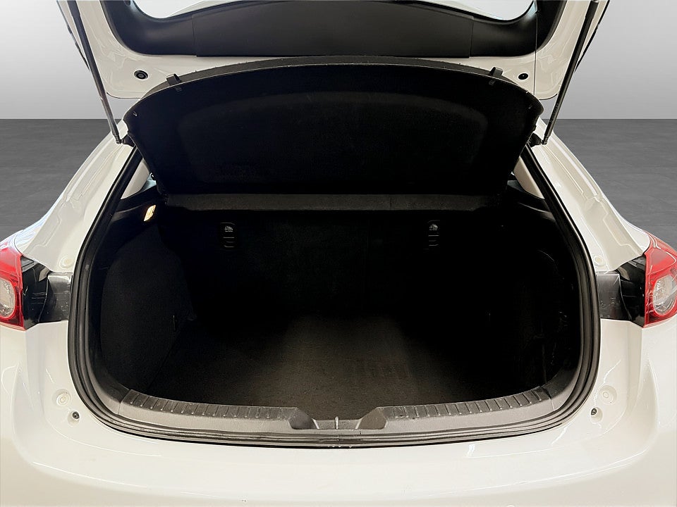 Bild på Mazda 3 Sport 2.0 Skyactive-G 120hk Aut BACKSENSORER NAVI