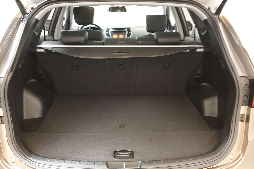 Hyundai Santa Fe 2,2 CRDi Premium AWD Aut Pano D-värme Drag 2015