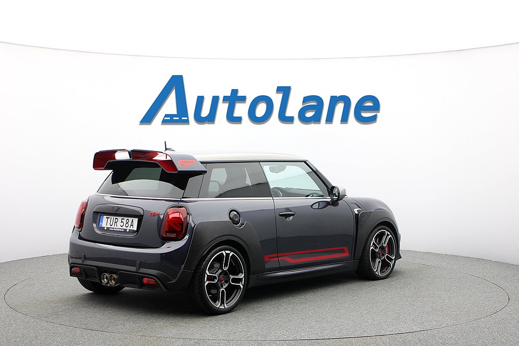 MINI John Cooper Works GP Limiterad Nr. 81/3000 Svensksåld Sommarkamp