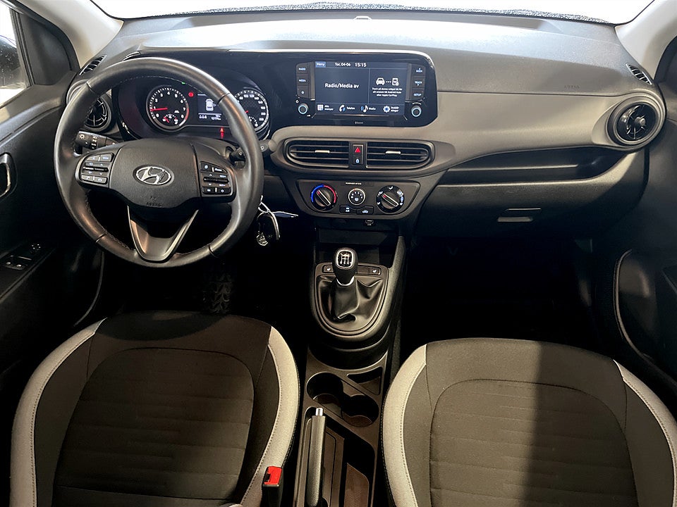 Bild på Hyundai i10 Essential 1.0 67hk RATTVÄRME