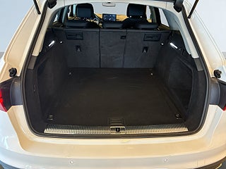 Audi A4 Avant 40 quattro S&V-däck/Drag/Navi/D-värm/Psens/MOMS – bild 12