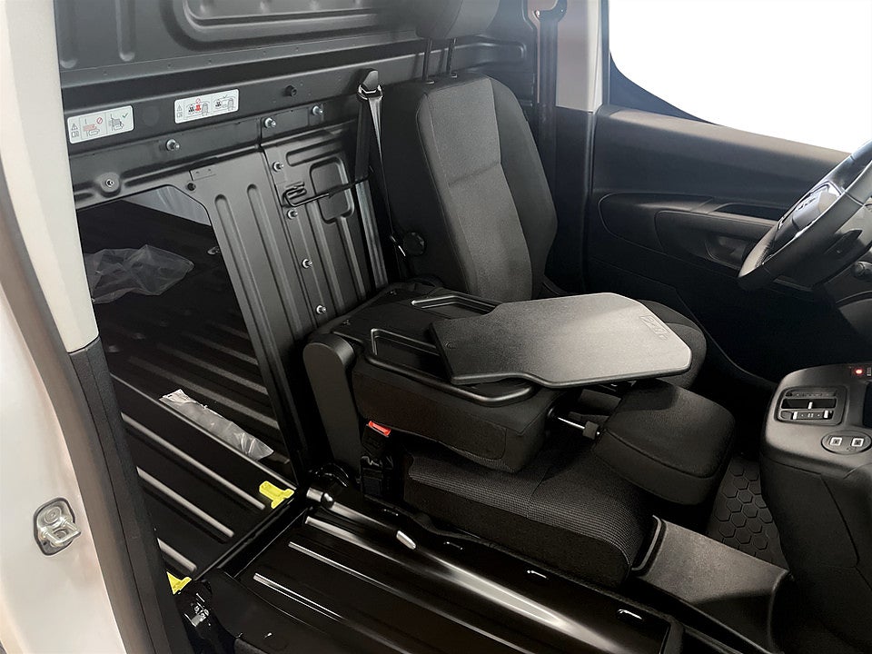 Bild på Opel Combo Elite GS-Line 130hk Aut L2 -EDITION! VÄRMARE & DRAGKROK