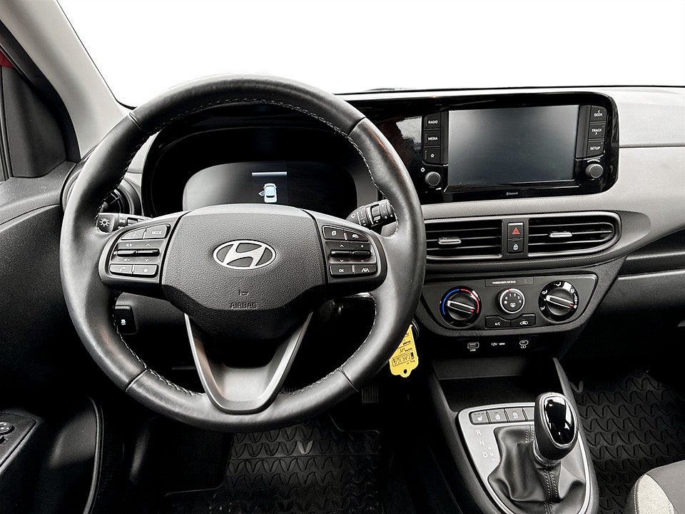 Bild på Hyundai i10 Essential 1.0 blue 67hk Aut CARPLAY RATTVÄRME