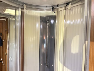 Husbil-integrerad Dethleffs ESPRIT I 6810 21 av 26