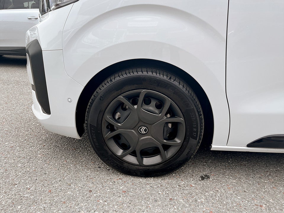 Bild på Citroën SpaceTourer PLUS 2.2 BHDi 180hk Aut 9-SITS - WEBASTO