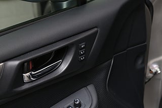 Kombi Subaru Outback 12 av 33