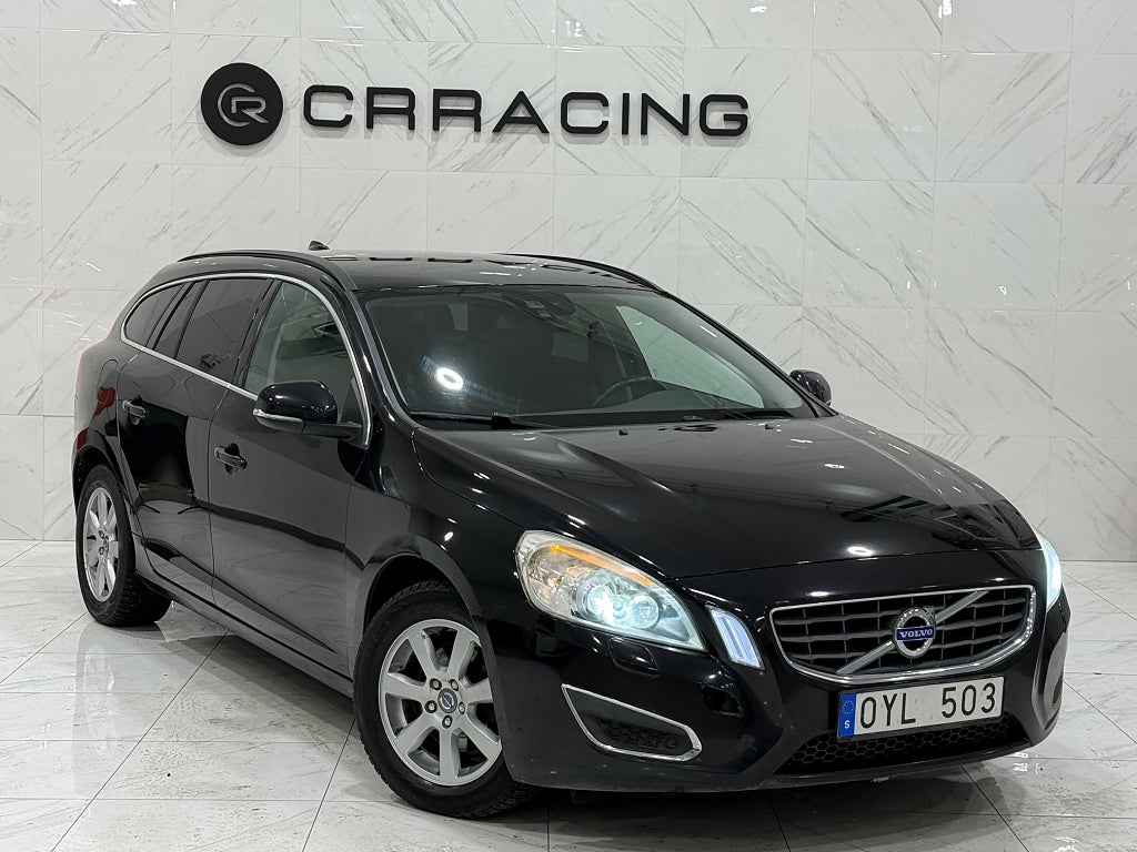 Volvo V60 T3 Momentum | 1 privat ägare |Dragkrok|Nyservad