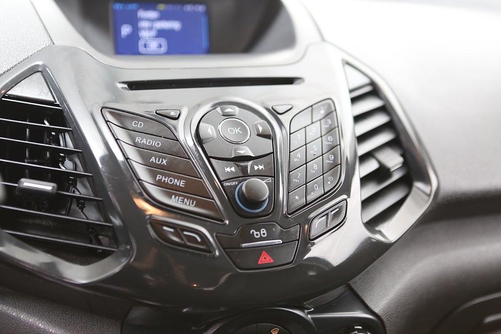 Ford Ecosport 1,5 Ti-VCT 112hk Titanium Plus Aut | Komfortpaket |